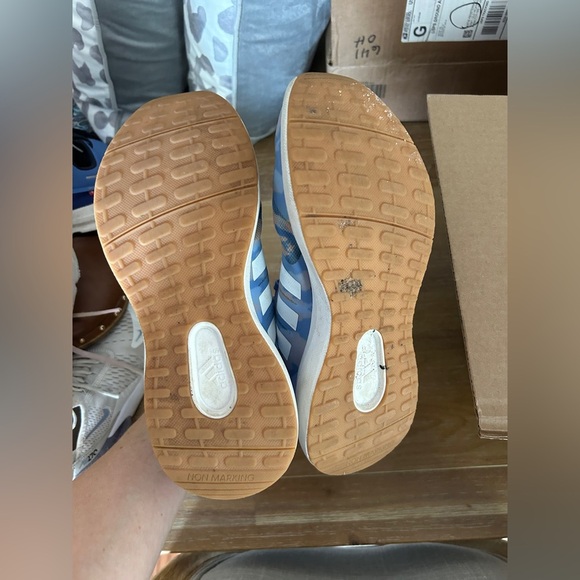 Adidas Kids Sneakers in Blue and Tan Camo - Picture 6 of 7